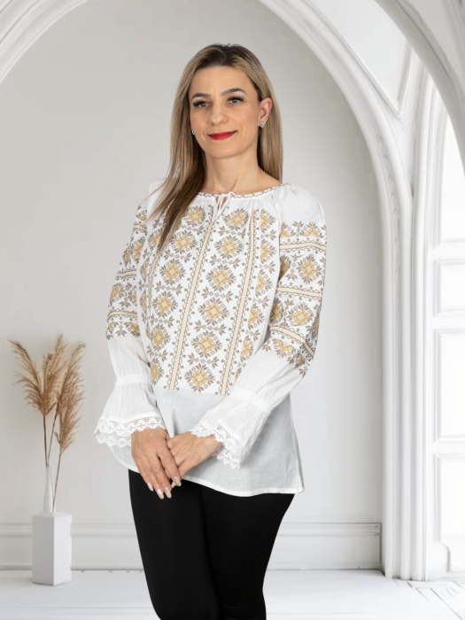 Ie Traditionala Cecilia 11 [3]