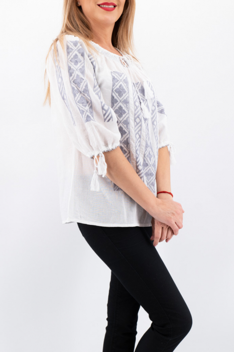 Ie Traditionala Codruta 13 [3]