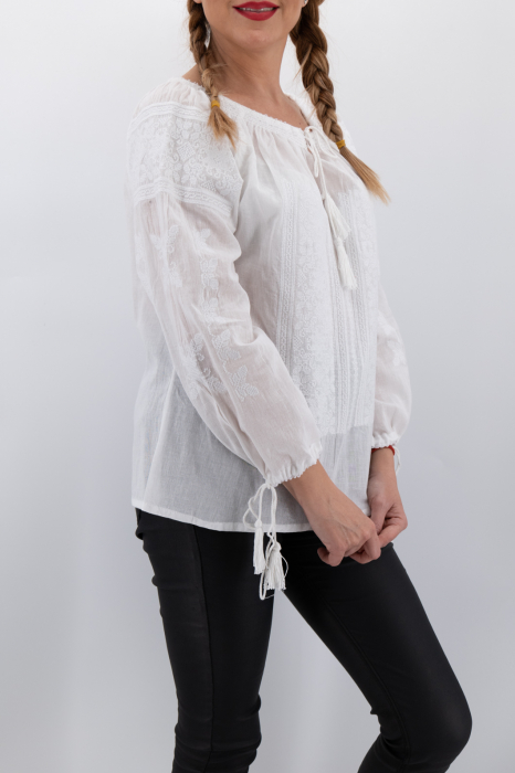 Ie Traditionala Codruta 14 [3]