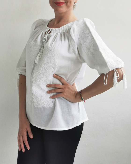 Ie Traditionala Codruta 4 [4]