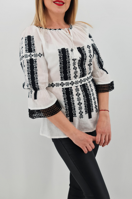 Ie Traditionala Corina 15 [3]