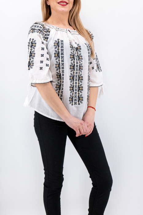 Ie Traditionala Corina 22 [4]