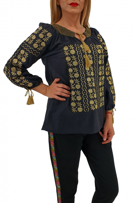 Ie Traditionala Calinda [2]