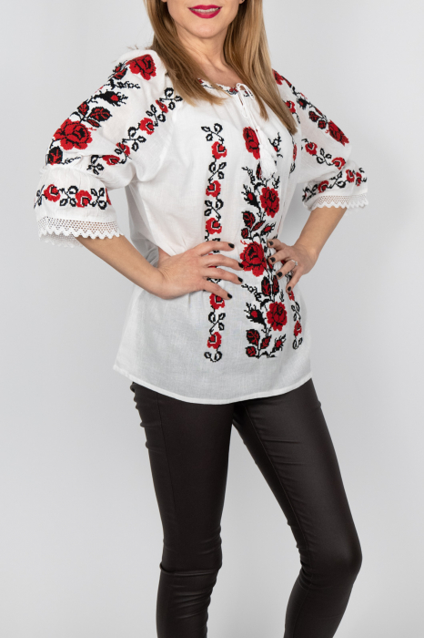 Ie Traditionala cu Trandafiri 2 [3]