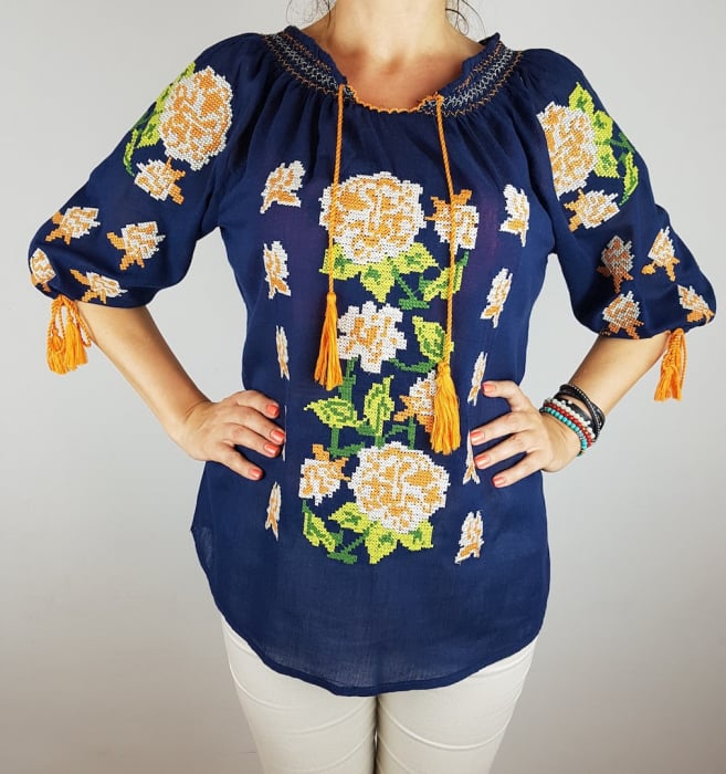 Ie Traditionala  Consuela [3]