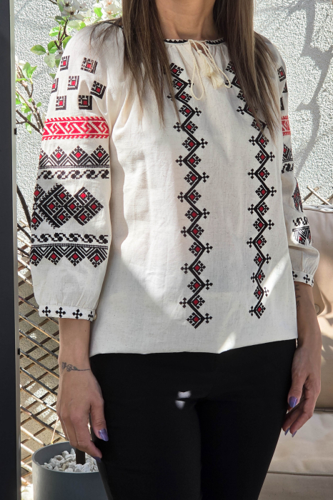 Ie Traditionala Dimitra 2 [3]