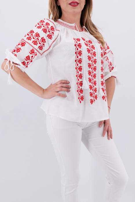 Ie Traditionala Liliana 2 [2]