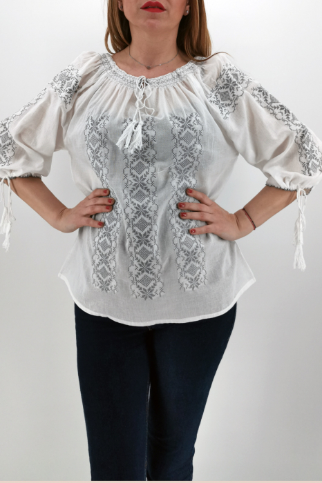 Ie Traditionala Elsa 2 [2]