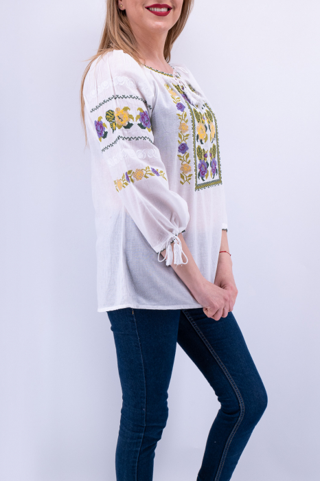 Ie Traditionala Clementina [2]