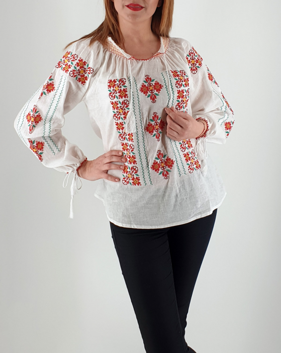 Ie Traditionala Fenicia [3]