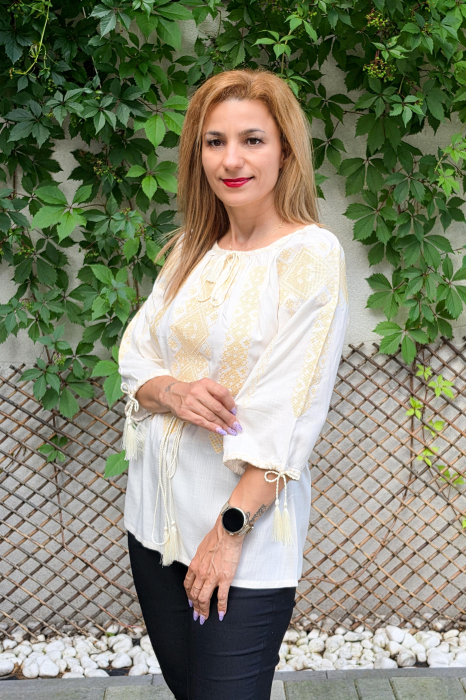 Ie Traditionala Fabiana 51 [4]