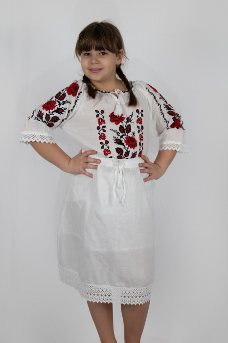 Ie traditionala fetite Anastasa [2]