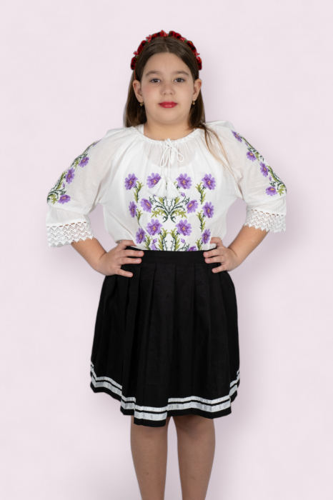 Ie traditionala fetite Maricica 3 [2]