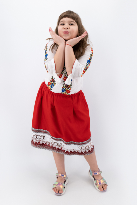 Ie traditionala fetite Dorina 2 [2]