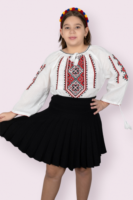 Ie traditionala fetite Fatima 14 [4]