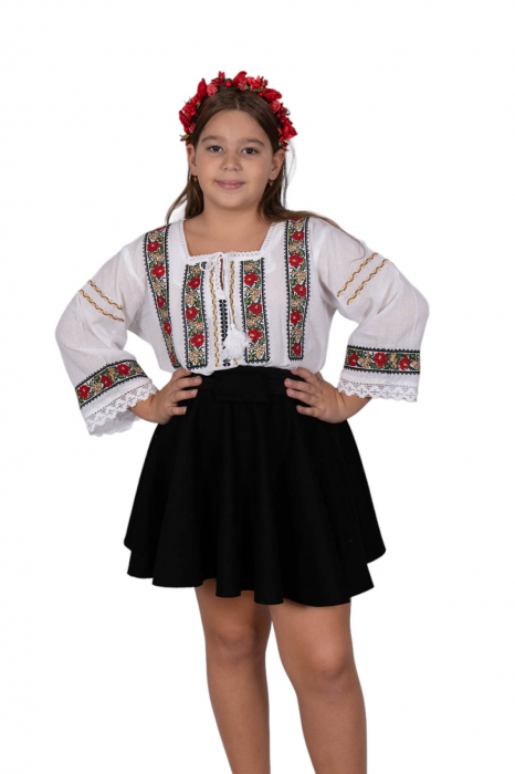 Ie traditionala fetite Fatima 12 [3]