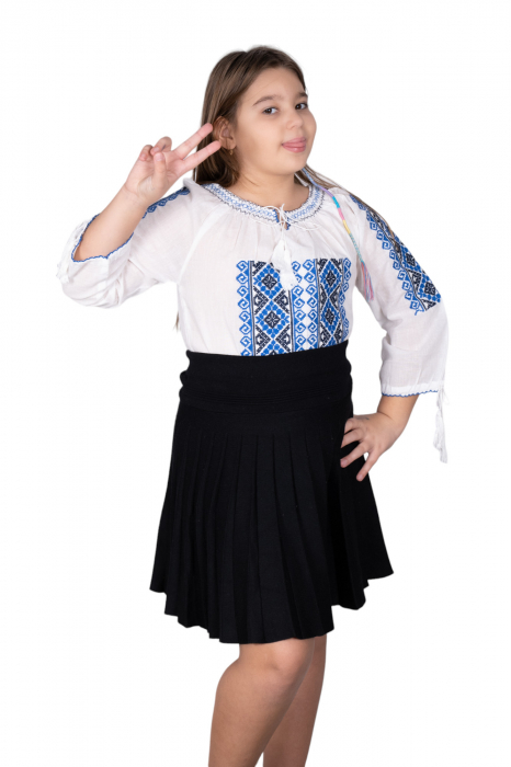 Ie traditionala fetite Adana [2]