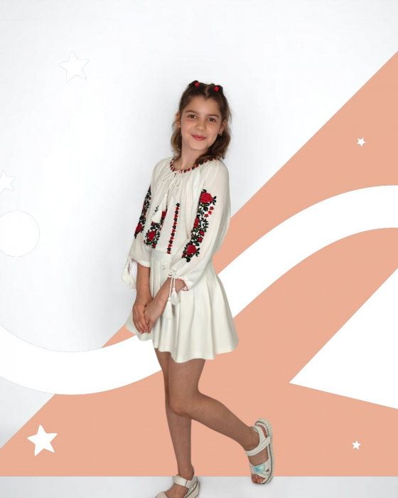 Ie traditionala fetite Eliana [3]