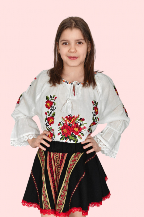 Ie traditionala fetite Jenica [3]