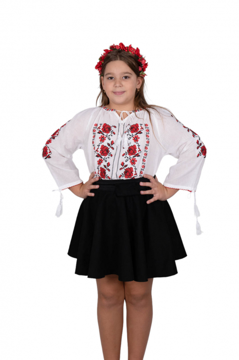 Ie traditionala fetite Steluta 5 [2]