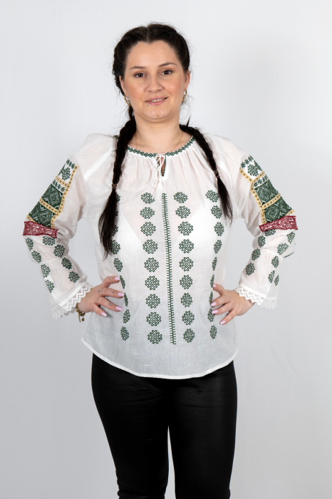 Ie Traditionala Gabriela 2 [4]