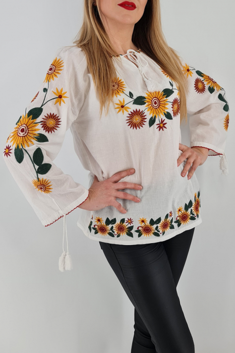 Ie Traditionala Gina 3 [5]