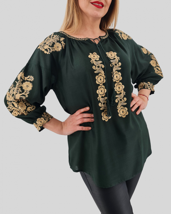 Bluza verde brodata cu flori aurii Claudia [2]