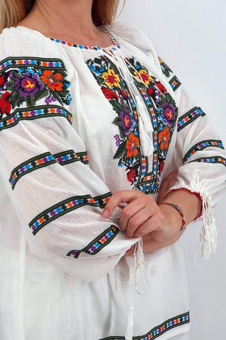 Ie Traditionala Ianina 6 [3]