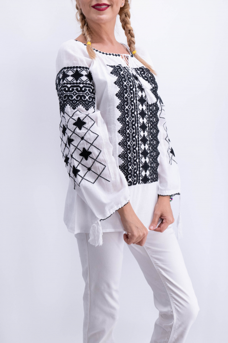 Ie Traditionala Iona 3 [2]