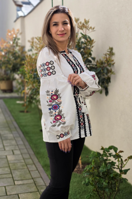 Ie Traditionala Selina [4]