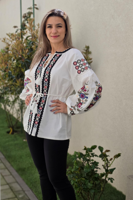 Ie Traditionala Selina [3]