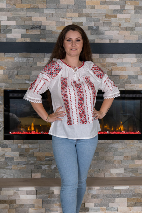 Ie Traditionala Iulia [3]