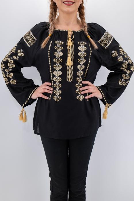 Ie Traditionala Lara 3 [2]