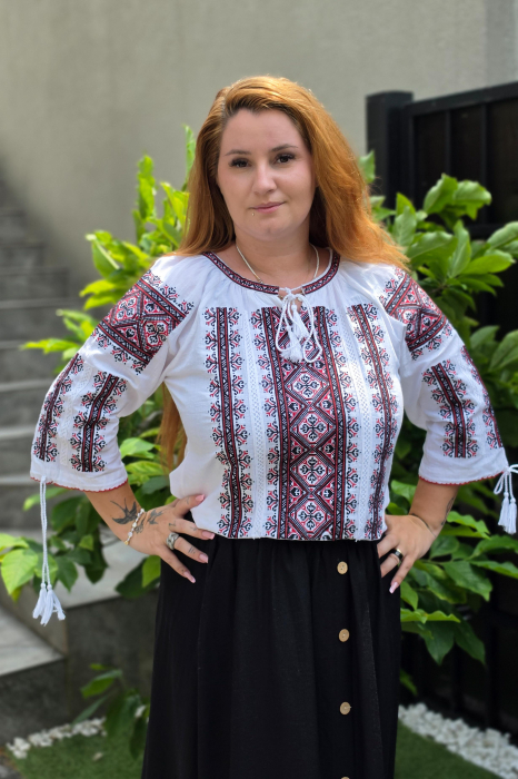Ie Traditionala Roxana [2]