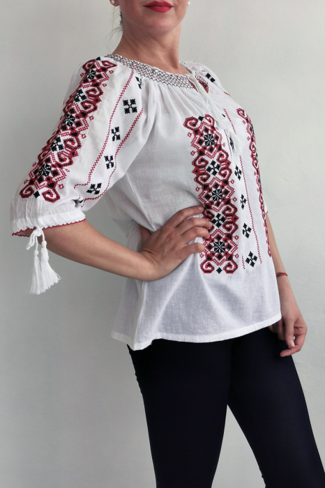 Ie Traditionala Emilia [2]