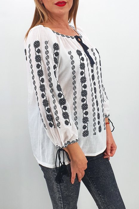 Ie Traditionala Vasilica [2]