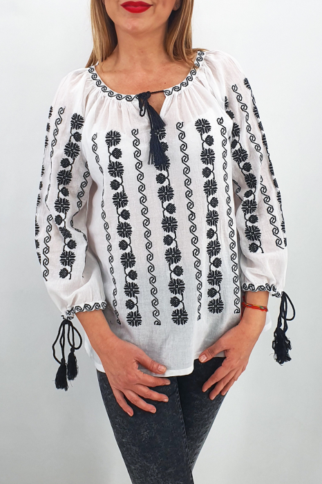 Ie Traditionala Vasilica [3]