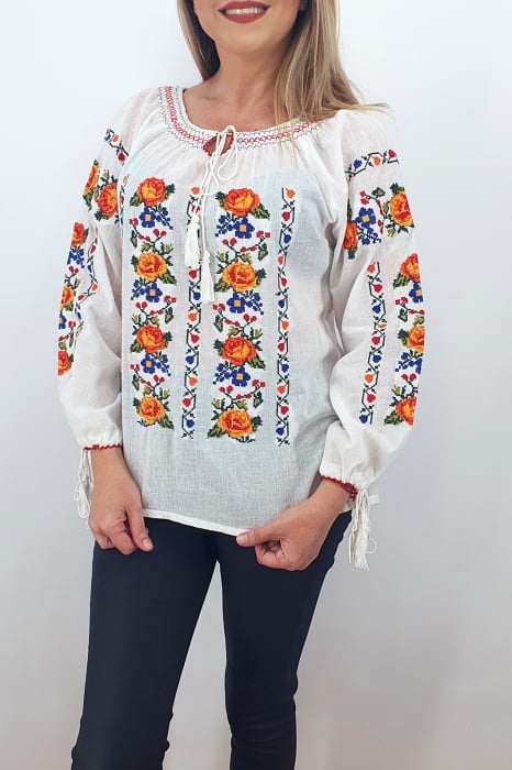 Ie Traditionala Larisa 2 [3]