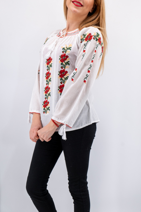 Ie Traditionala Maricica 8 [5]