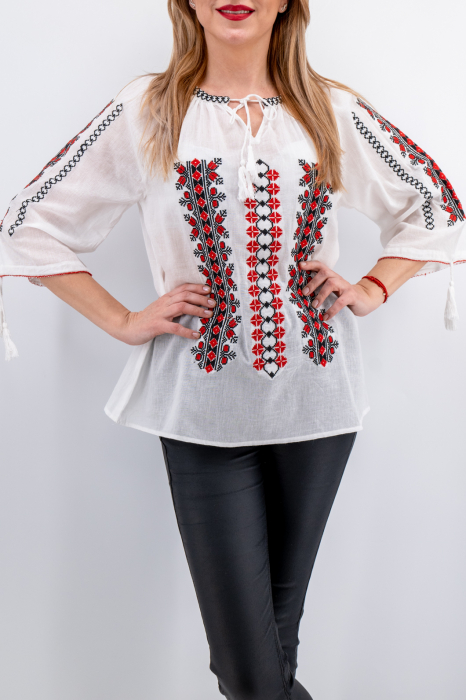 Ie Traditionala Magdalena [2]