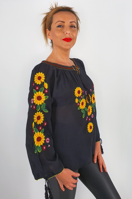 Ie Traditionala Gina [4]