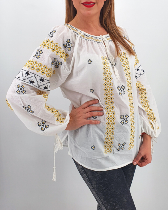 Ie Traditionala Mariuca [3]