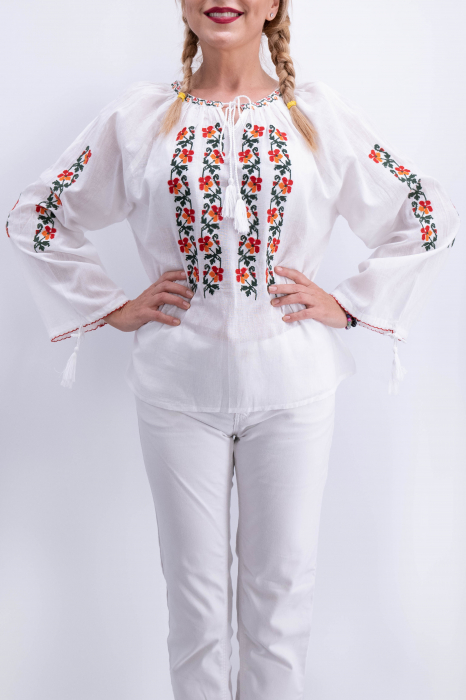 Ie Traditionala Minodora 8 [4]