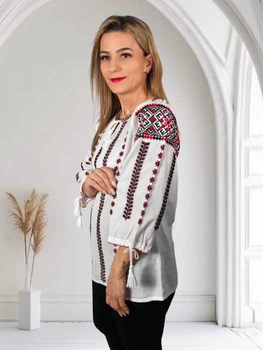 Ie Traditionala Nadia 3 [3]