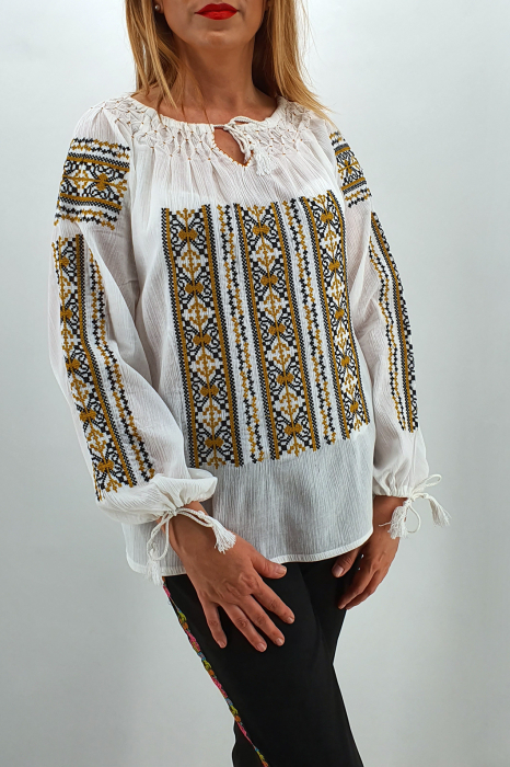 Ie Traditionala Feli [2]