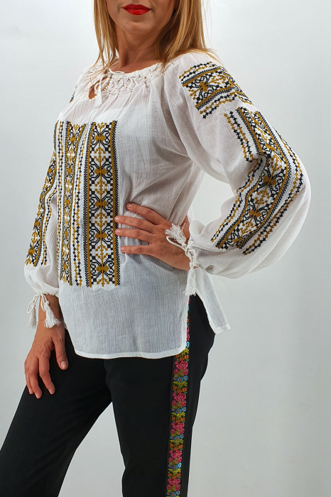 Ie Traditionala Feli [4]