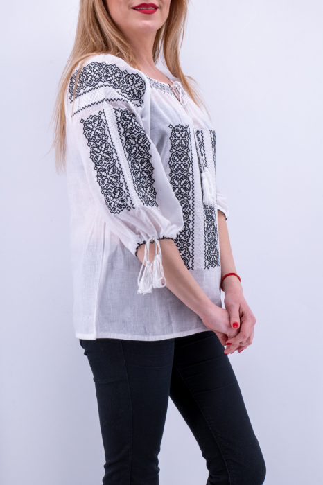 Ie Traditionala Oana 2 [4]