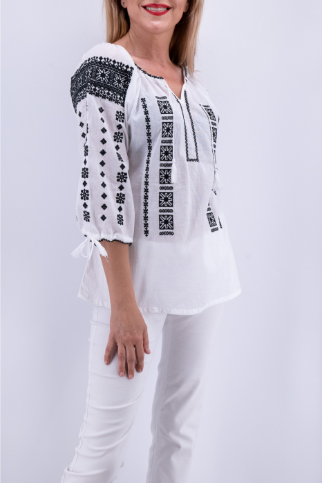 Ie Traditionala Oana 3 - Marime Mare [4]