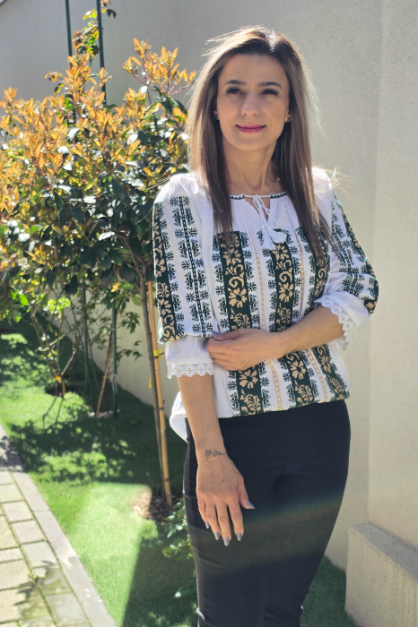 Ie Traditionala Riana 7 [3]