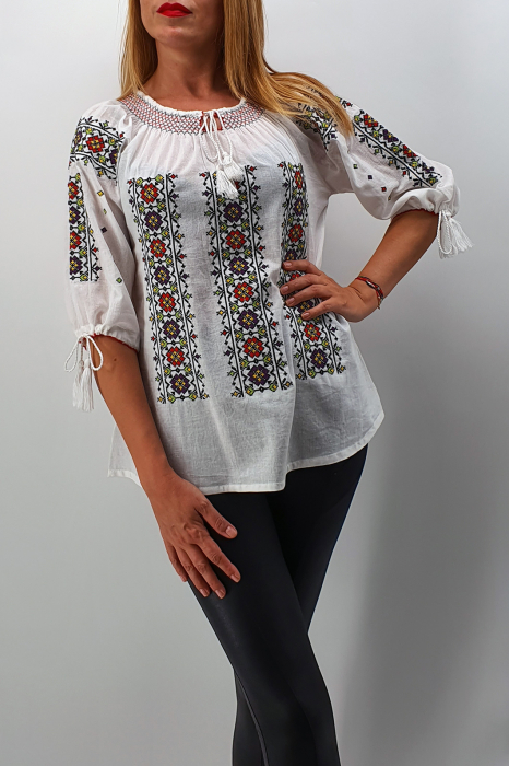 Ie Traditionala Alina [3]